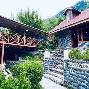 Bentenwood Resort - A Beutiful Scenic Mountain & River View